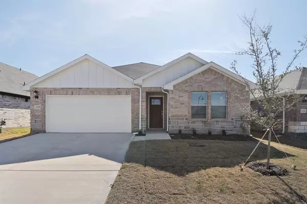 1328 Los Olmos Lane, Crandall, TX 75114