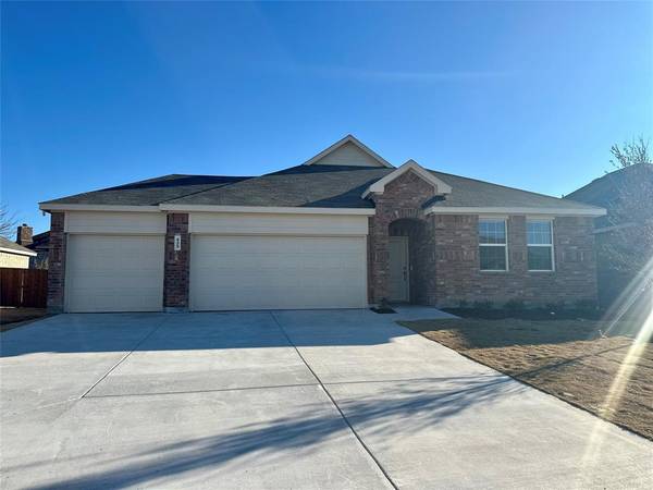 453 Ridge Trail, Justin, TX 76247