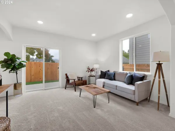 1164 S 43RD PL, Springfield, OR 97478