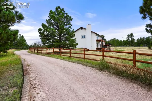 Franktown, CO 80116,10694 Camelot DR