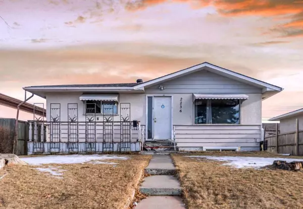 Calgary, AB T2B 1L6,2236 47 ST Southeast