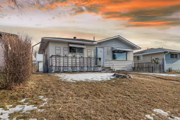 Calgary, AB T2B 1L6,2236 47 ST Southeast