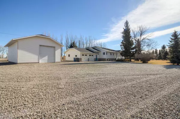 2605 20 ST, Coaldale, AB t1m1g5