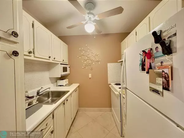 Fort Lauderdale, FL 33308,2160 NE 56th Ct  #203