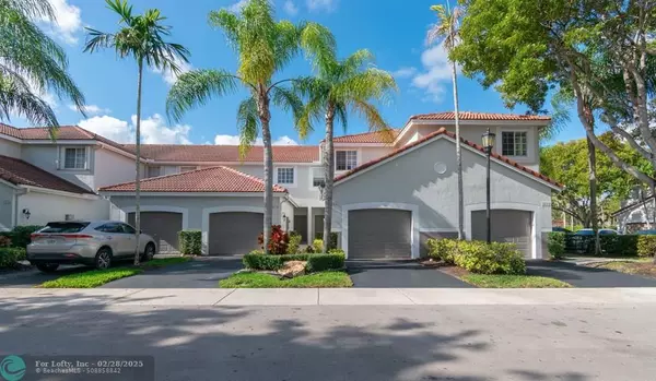 3840 San Simeon Cir, Weston, FL 33331