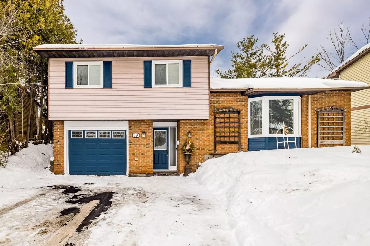 Kanata, ON K2L 2K3,19 Scharf LN