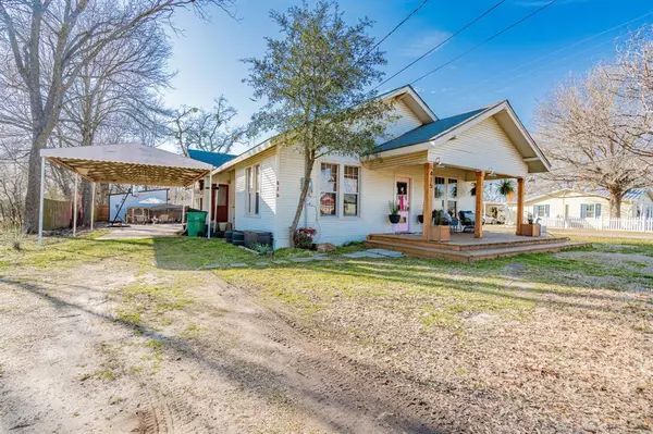 Mabank, TX 75147,415 N 1st Street