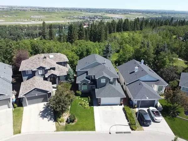 Calgary, AB T3B5P7,323 Valley Springs TER Northwest