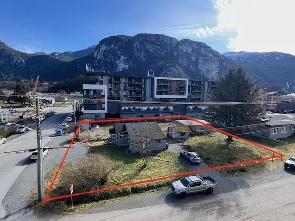 1358 1366 MAIN STREET, Squamish, BC V8B 0A9