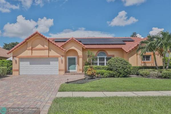 10123 Canoe Brook Cir, Boca Raton, FL 33498