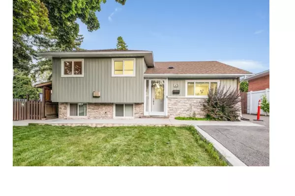 33 Flowertown AVE, Brampton, ON L6X 2K4