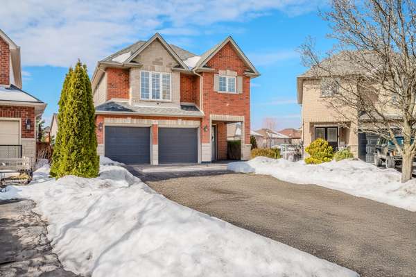 7 Pembroke CIR, Grimsby, ON L3M 5N5