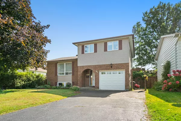 Cornwall, ON K6J 5M7,411 Meadowvale CRES