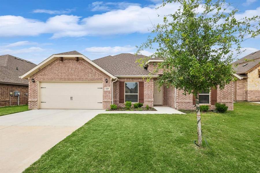 1215 Blanco Trail, Mansfield, TX 76063