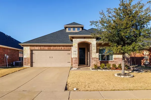 9245 Tierra Verde Drive, Fort Worth, TX 76177