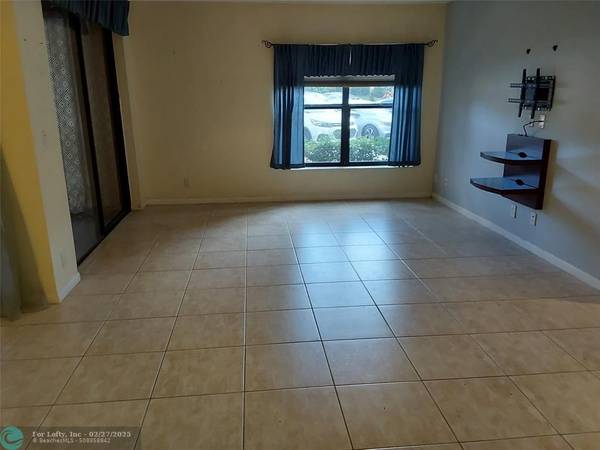 Pompano Beach, FL 33066,4678 Carambola Cir N  #2759