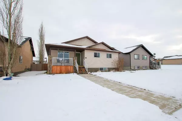 11 Fawn Meadows DR, Delburne, AB T0M 0V9