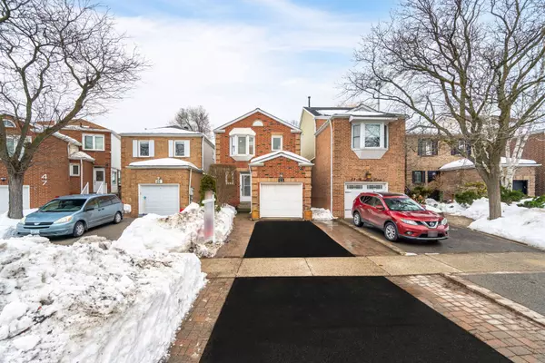 Vaughan, ON L4J 5C3,51 Thornbury CIR