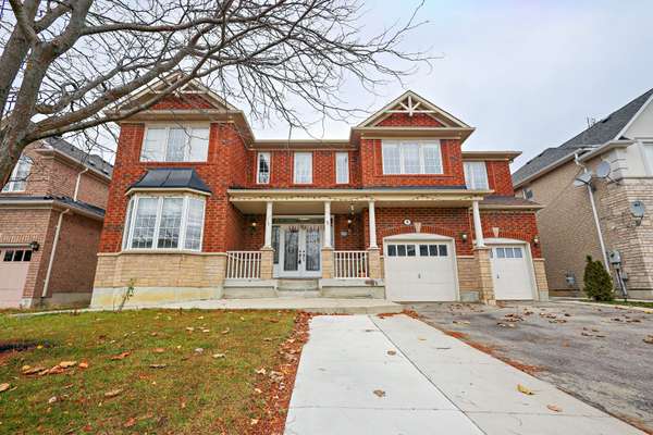 8 NELLY CT, Brampton, ON L6P 2G5