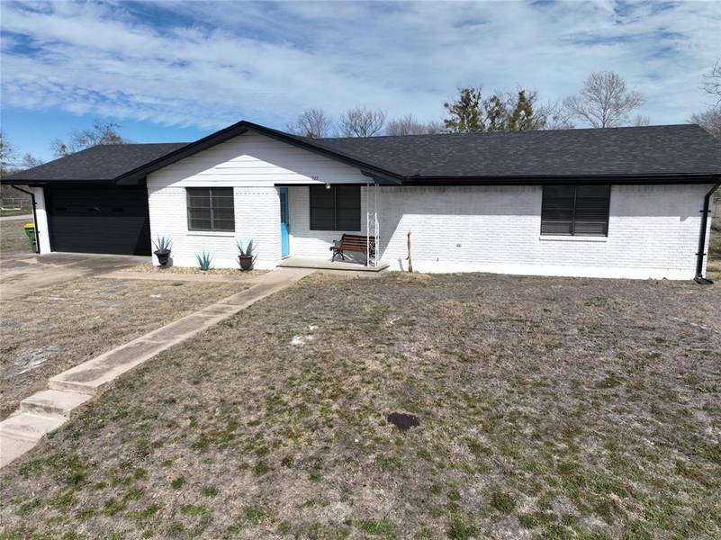 925 N Kirk Street, Hico, TX 76457