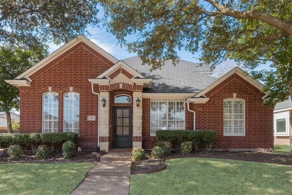 208 Longview Court, Keller, TX 76248