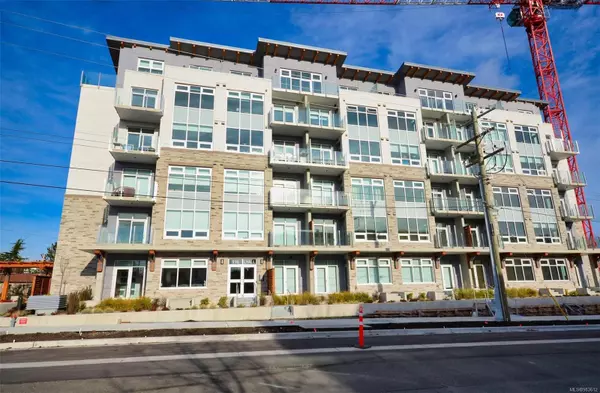 Esquimalt, BC V9A 5E6,916 Lyall St #306