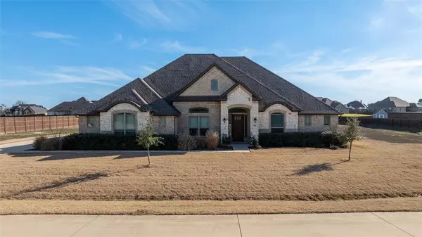 710 Nighthorse Circle, Waxahachie, TX 75165