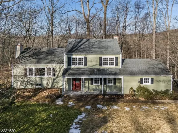 4 Glenbrook Ln, Mendham Boro, NJ 07945