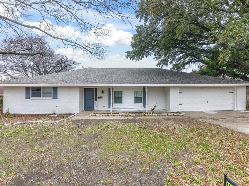 3709 Ashford Avenue, Fort Worth, TX 76133