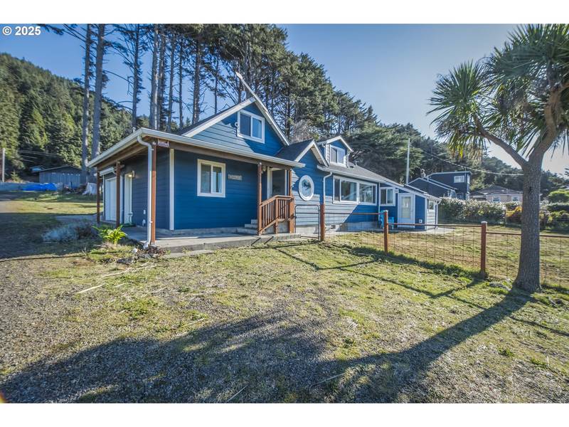 95469 HIGHWAY 101, Yachats, OR 97498