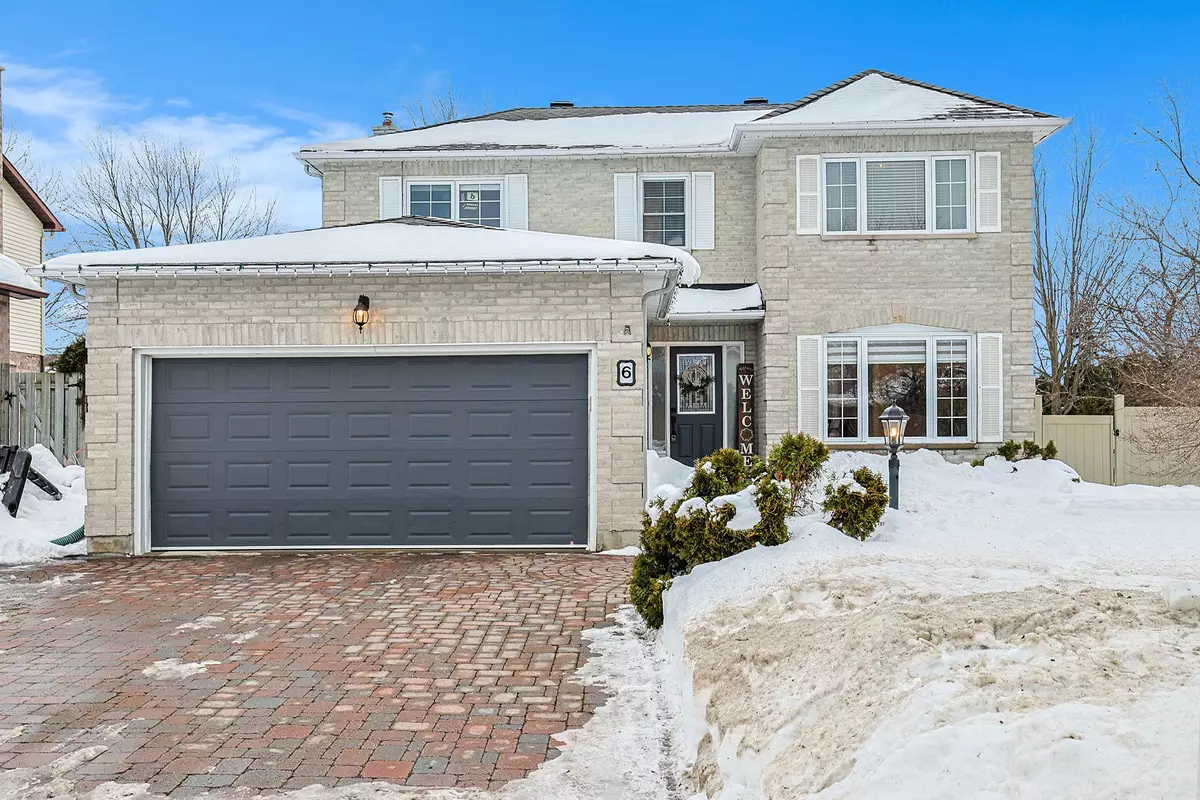 Kanata, ON K2M 1P9,6 Rosethorn WAY