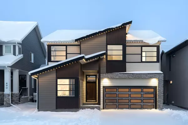 494 Rochester TER Northwest, Calgary, AB T2C 0J9