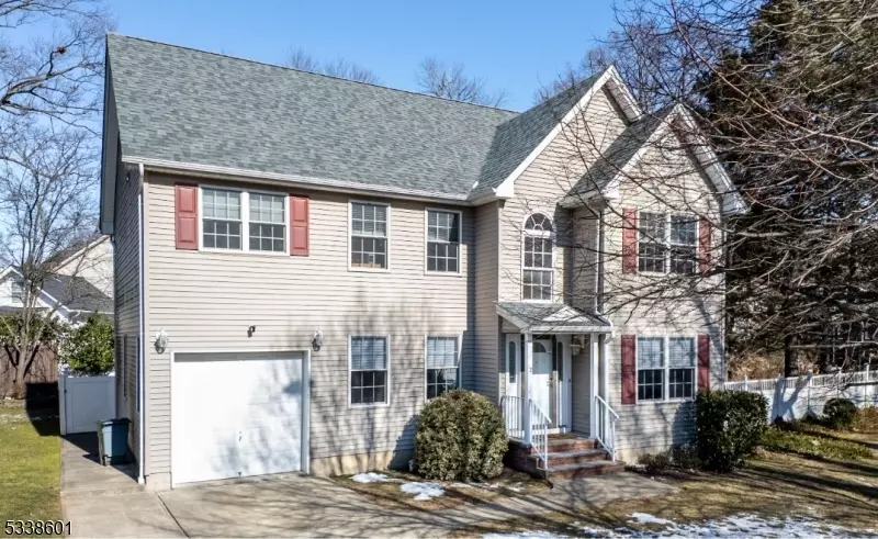 12 Nicole Ct, Scotch Plains Twp., NJ 07076