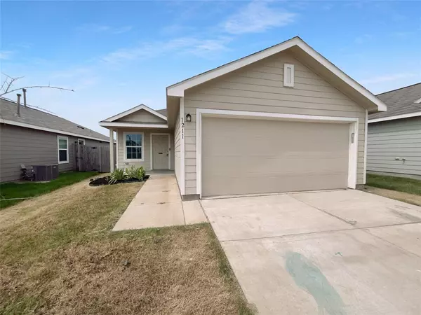 1211 Fairford Road, Crandall, TX 75114