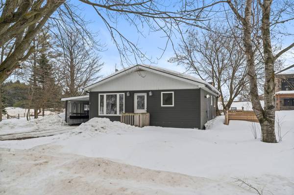 12 Memorial Park DR, Kincardine, ON N0G 2T0