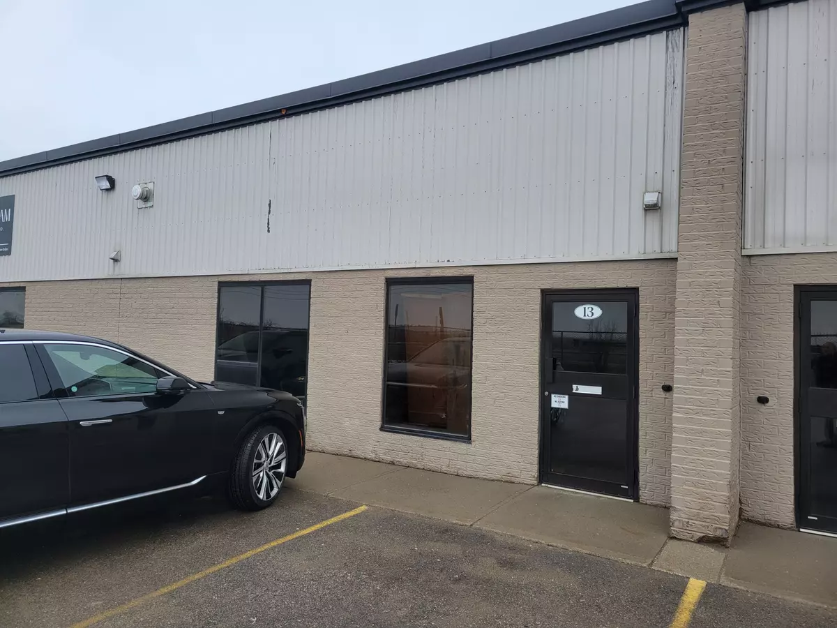 St. Thomas, ON N5P 4C2,280 Edward ST #13