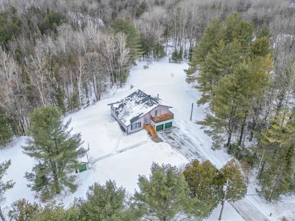 225 Pine Lake RD, Bonfield, ON P0H 2E0