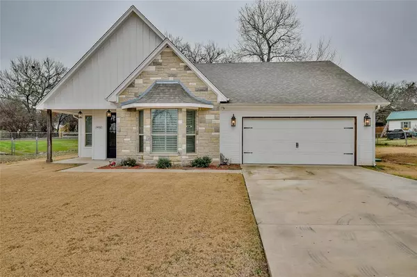 1406 Blackhawk Circle, Granbury, TX 76048