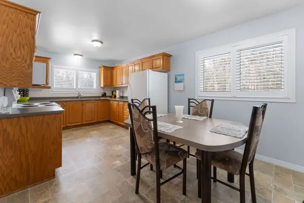 Bonfield, ON P0H 2E0,225 Pine Lake RD