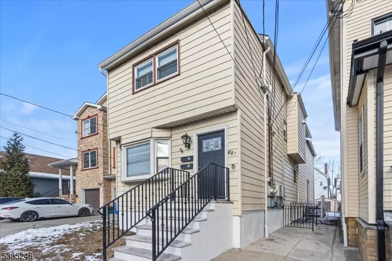 627 Montgomery St, Elizabeth City, NJ 07202