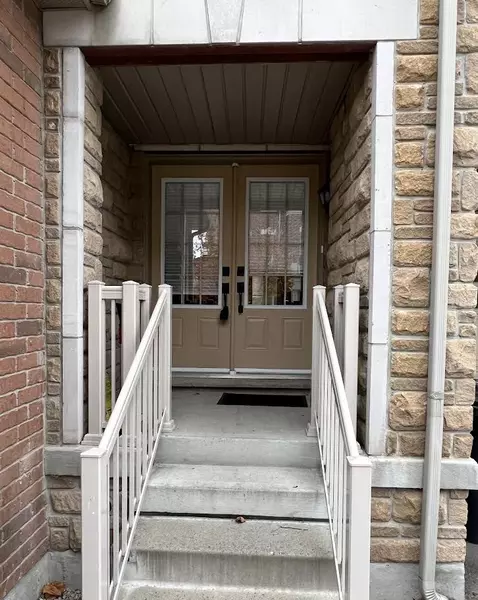 34 TOLLGATE ST, Brampton, ON L6Z 0H9