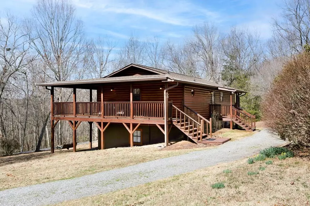 Hayesville, NC 28904,659 Hwy 175