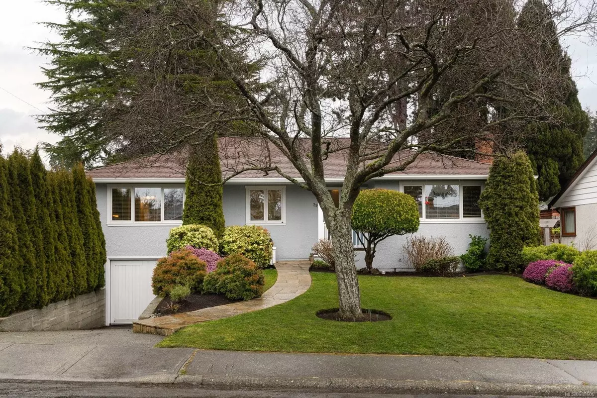 Oak Bay, BC V8R 5P2,2973 Ashdowne Rd