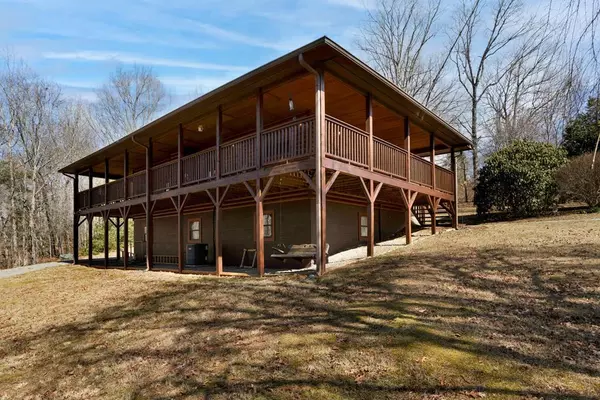 Hayesville, NC 28904,659 Hwy 175