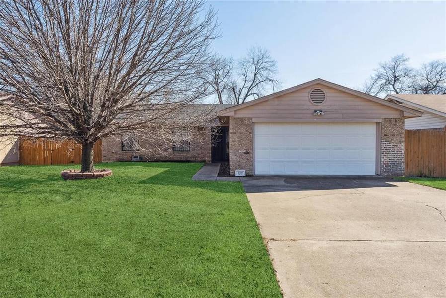 2305 May Lane, Grand Prairie, TX 75050