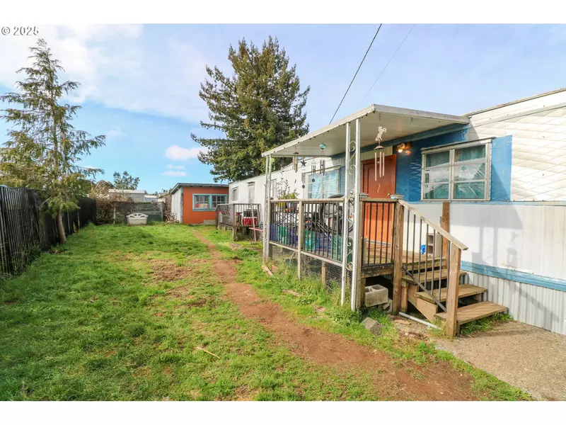 235 RAINBOW LN, Lakeside, OR 97449