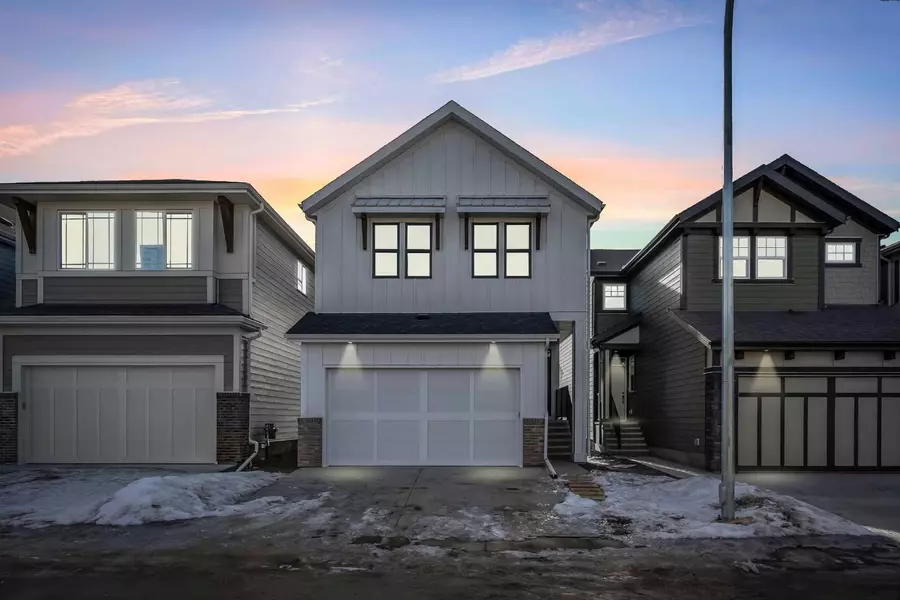 330 MAGNOLIA WAY Southeast, Calgary, AB T3M 3S6