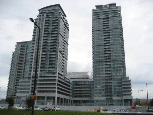 70 Town Centre CT #1904, Toronto E09, ON M1P 4Y7