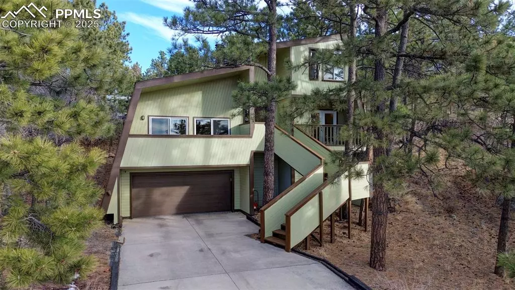 6995 Blackhawk PL, Colorado Springs, CO 80919