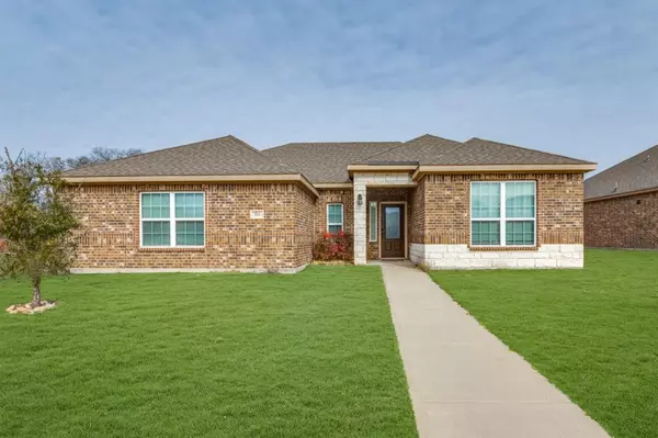 711 Milas Lane, Glenn Heights, TX 75154